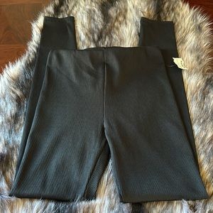 H&M *NWT* Women’s Black Ribbed High Waist Leggings